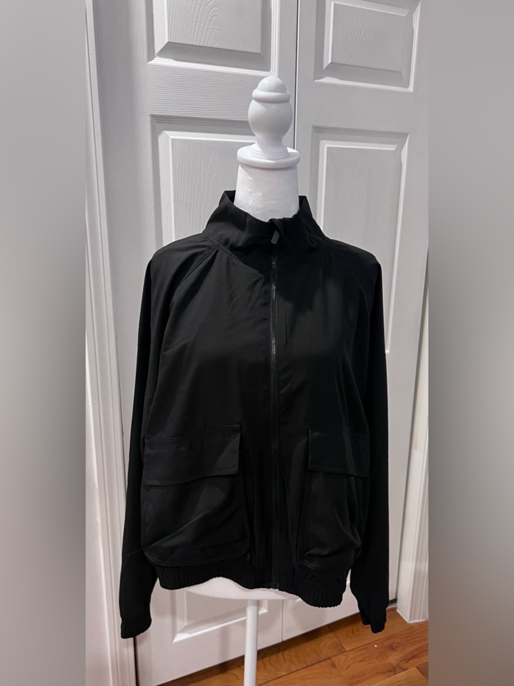 Old Navy Active Stretch Tech Jacket | Black | Large - Picture 7 of 11
